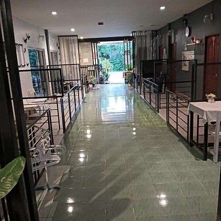 Krabi Nemo House Hostel Ao Nang Екстериор снимка