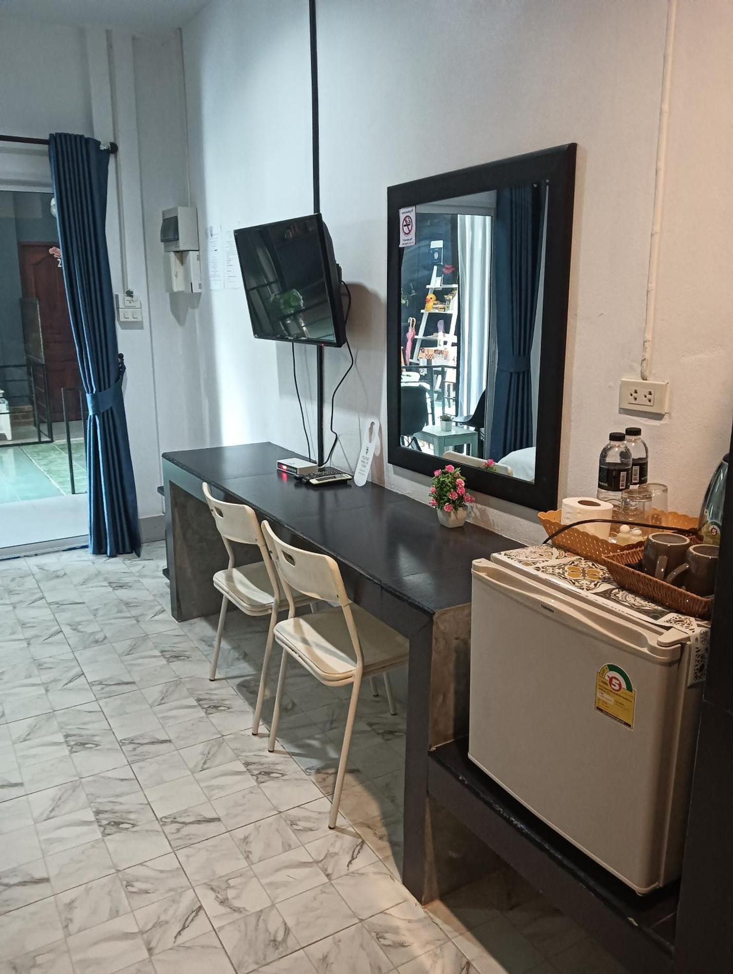 Krabi Nemo House Hostel Ao Nang Екстериор снимка