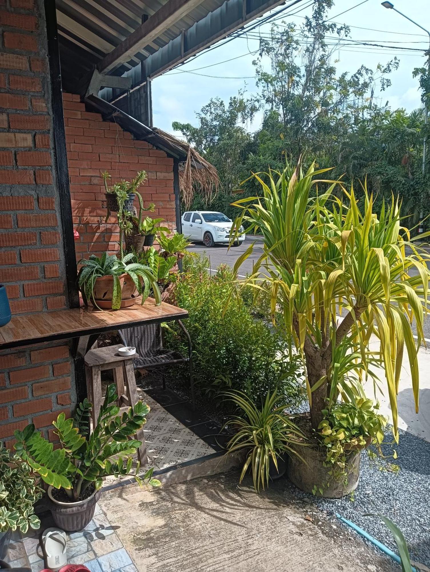 Krabi Nemo House Hostel Ao Nang Екстериор снимка