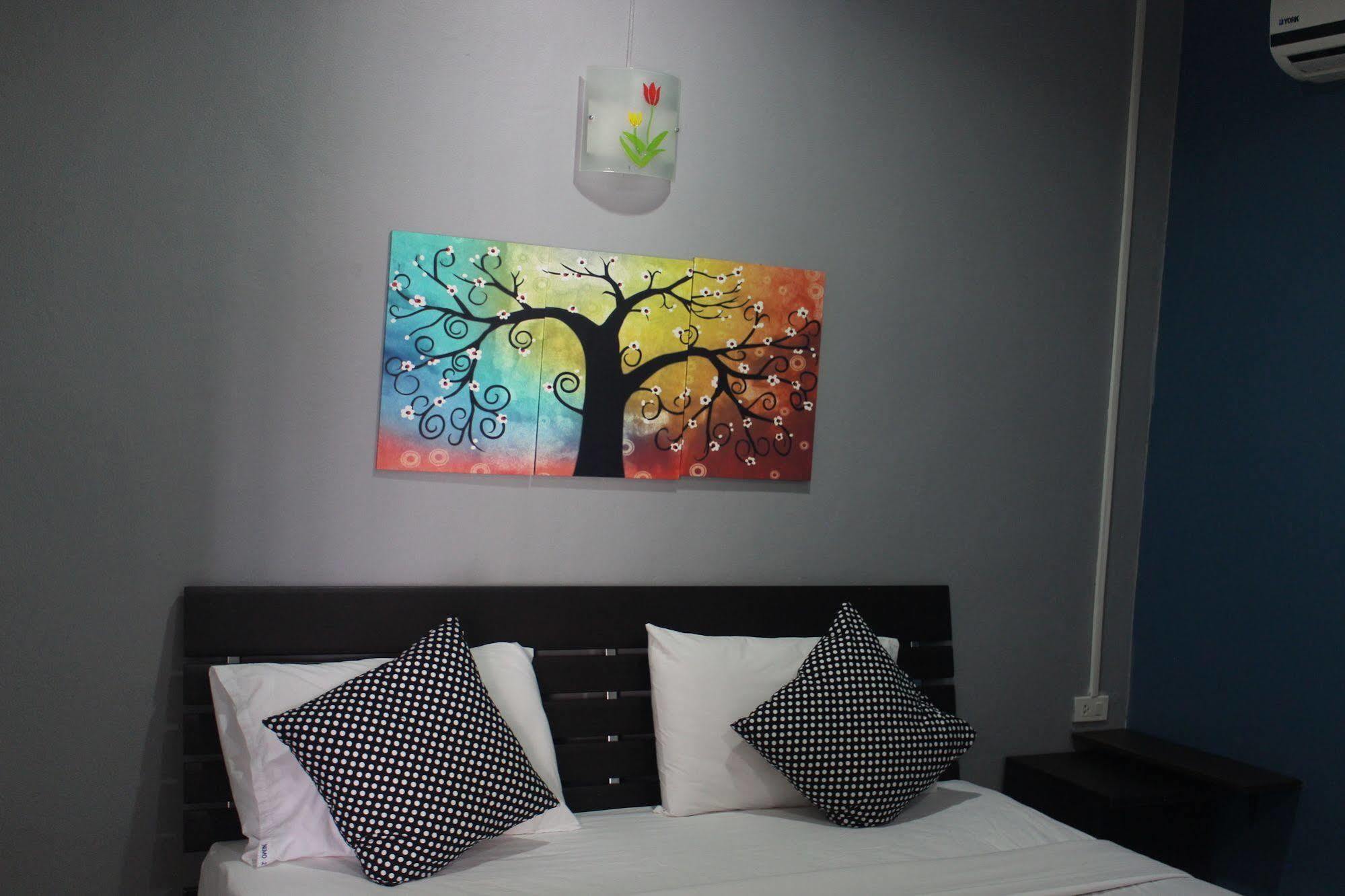 Krabi Nemo House Hostel Ao Nang Екстериор снимка
